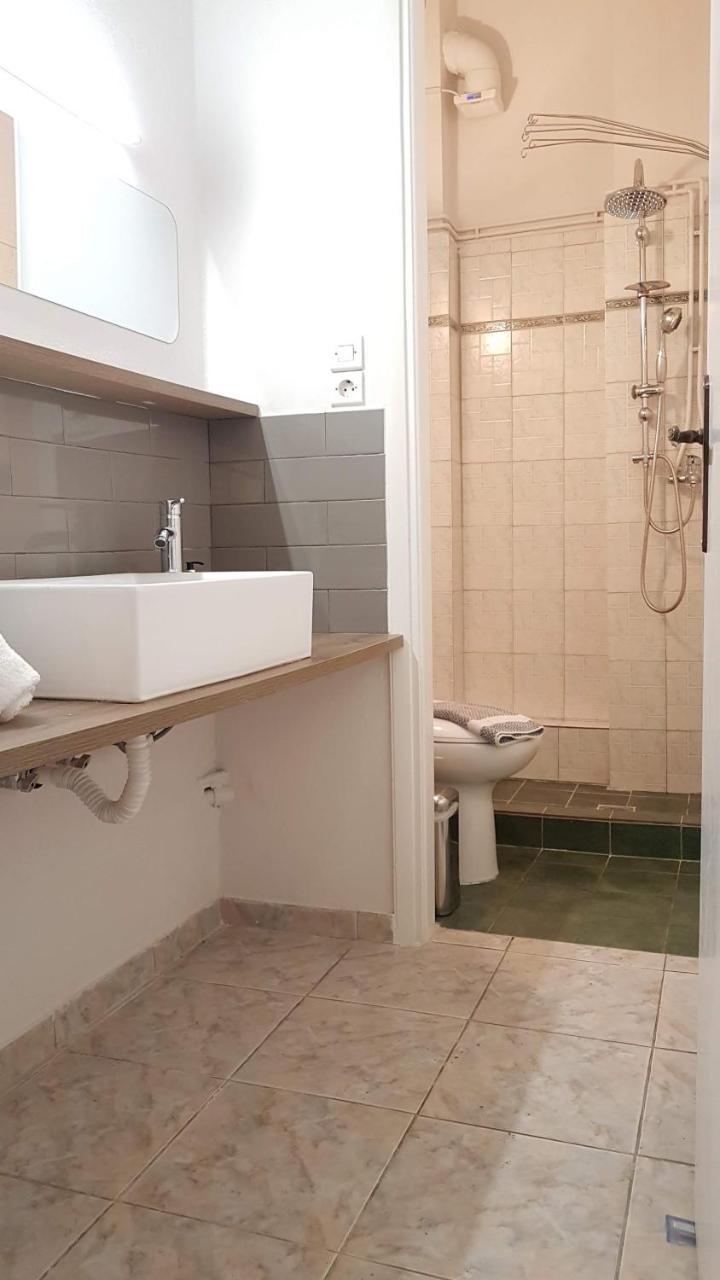 Palette Apartment Chocolate - Athens Center, 6 Bd, 3 Bath Exterior foto